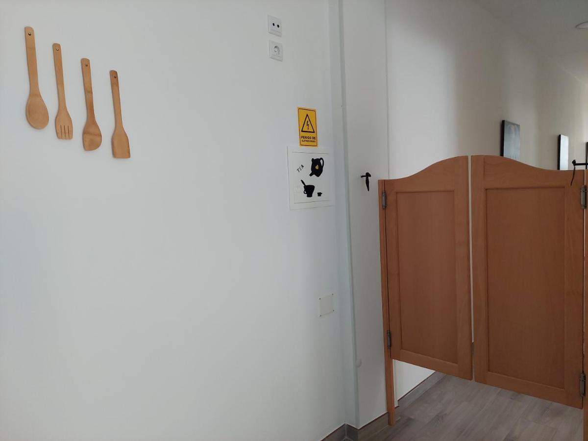 Casa Amarela: Conforto E Localizacao Perfeita! Faro Exteriér fotografie